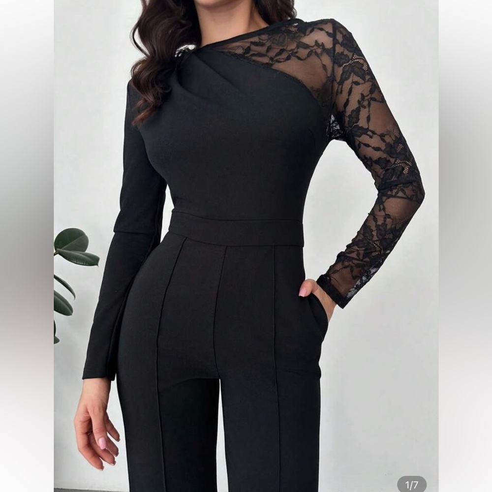 Elegant Black Lace Women's Jacket